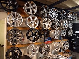 Mecanic auto in Suedia EURO 2400.- net / in mana